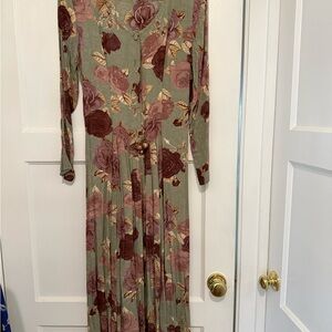 Carole Little eggplant  and Cream Floral L/s midi/max  Dress